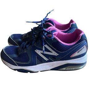 New Balance 1540v2 Women’s Blue And Pink Athletic Shoes, Size 7